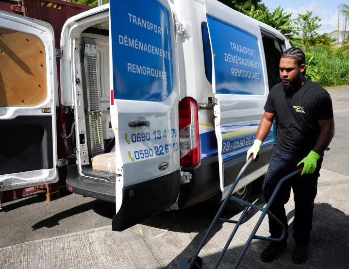 Transport et livraison de marchandises fiable et avec ponctualité garantie